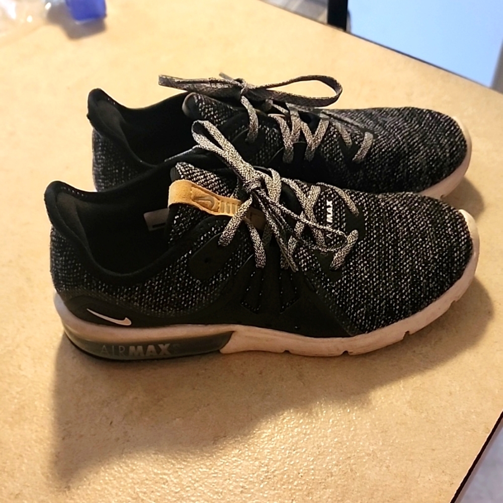 Nike Air Max Size 6.5